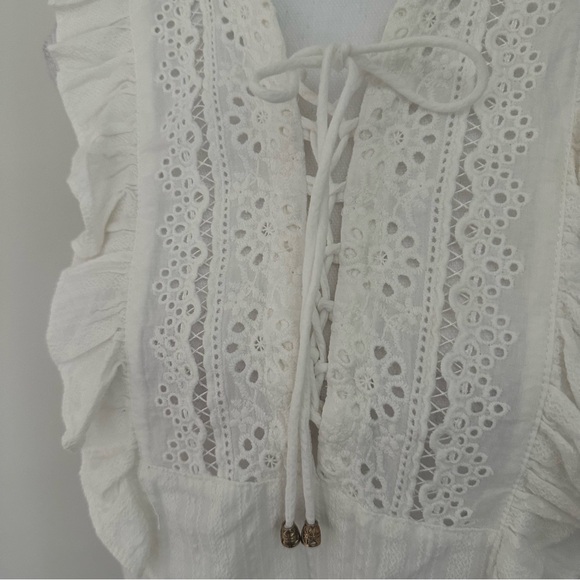 Heartloom eyelet Top - Picture 5 of 8